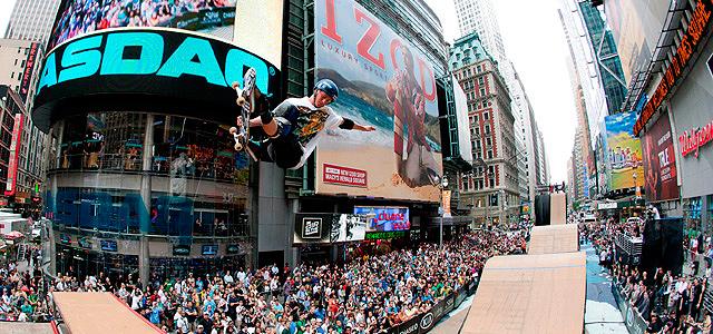 Air in the Square
